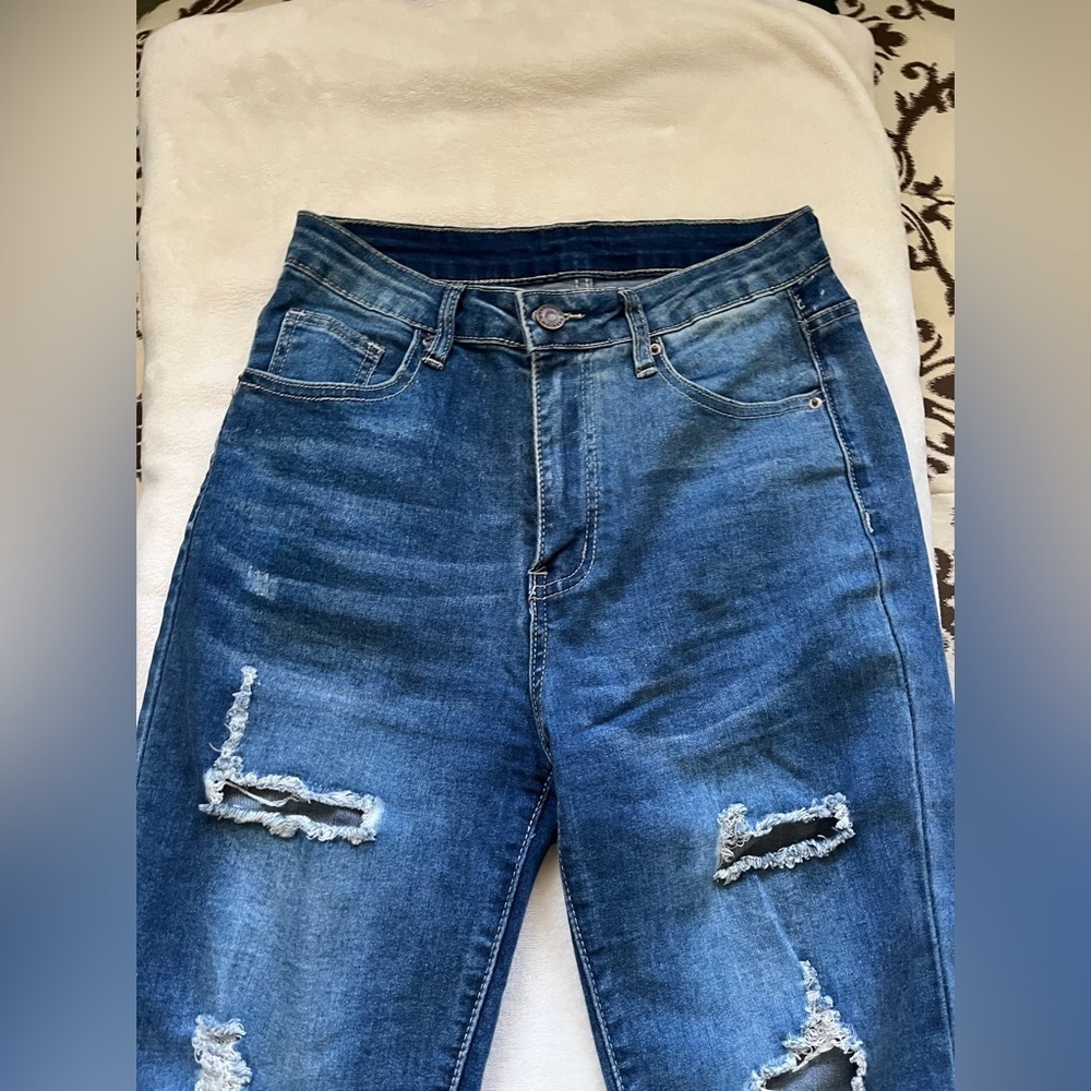 SHIEN high waisted distressed jeans - Picture 3 of 5